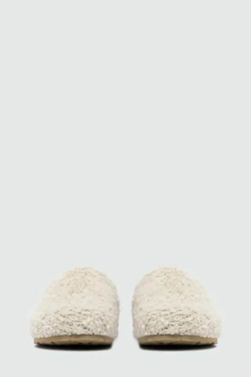 Sleepers In Lana Boucle