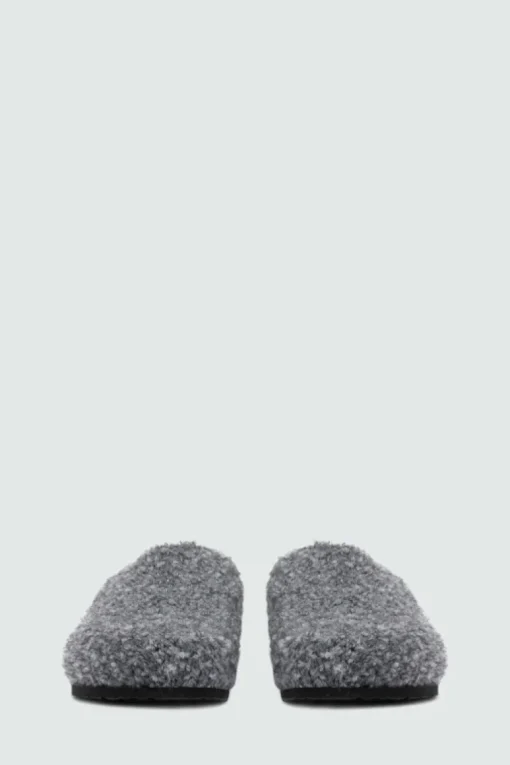 Sleepers In Lana Boucle